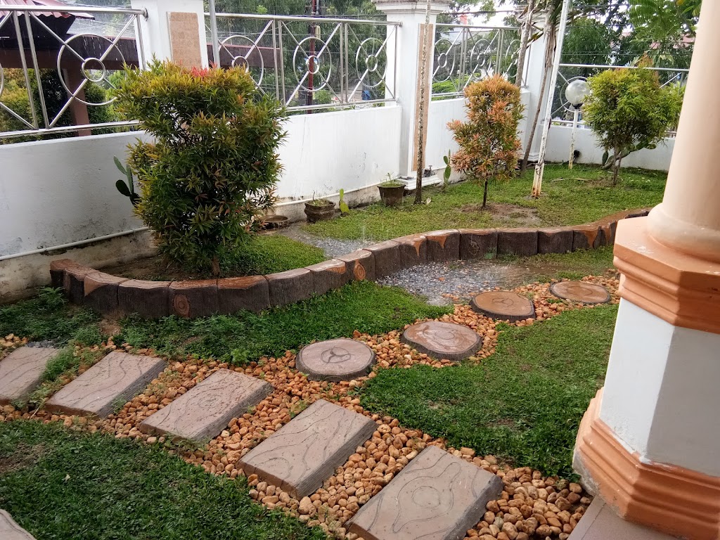 Vihara Tekad Maitreya