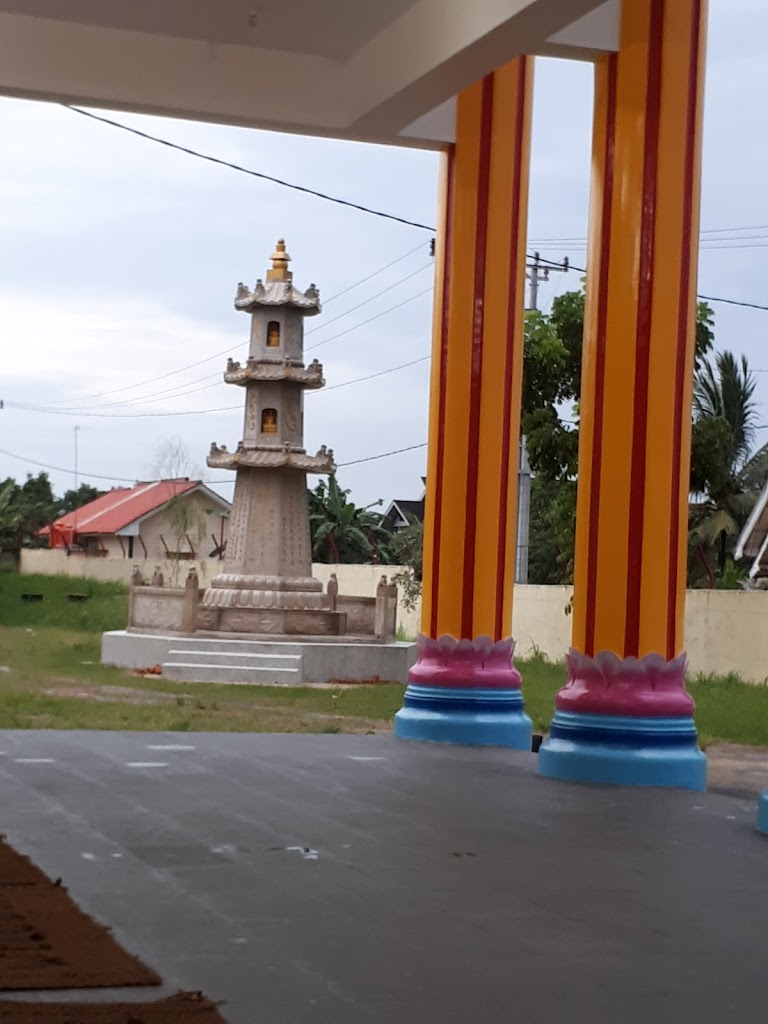 Vihara Vajra Bhumi Prabumulih 圓弘雷藏寺