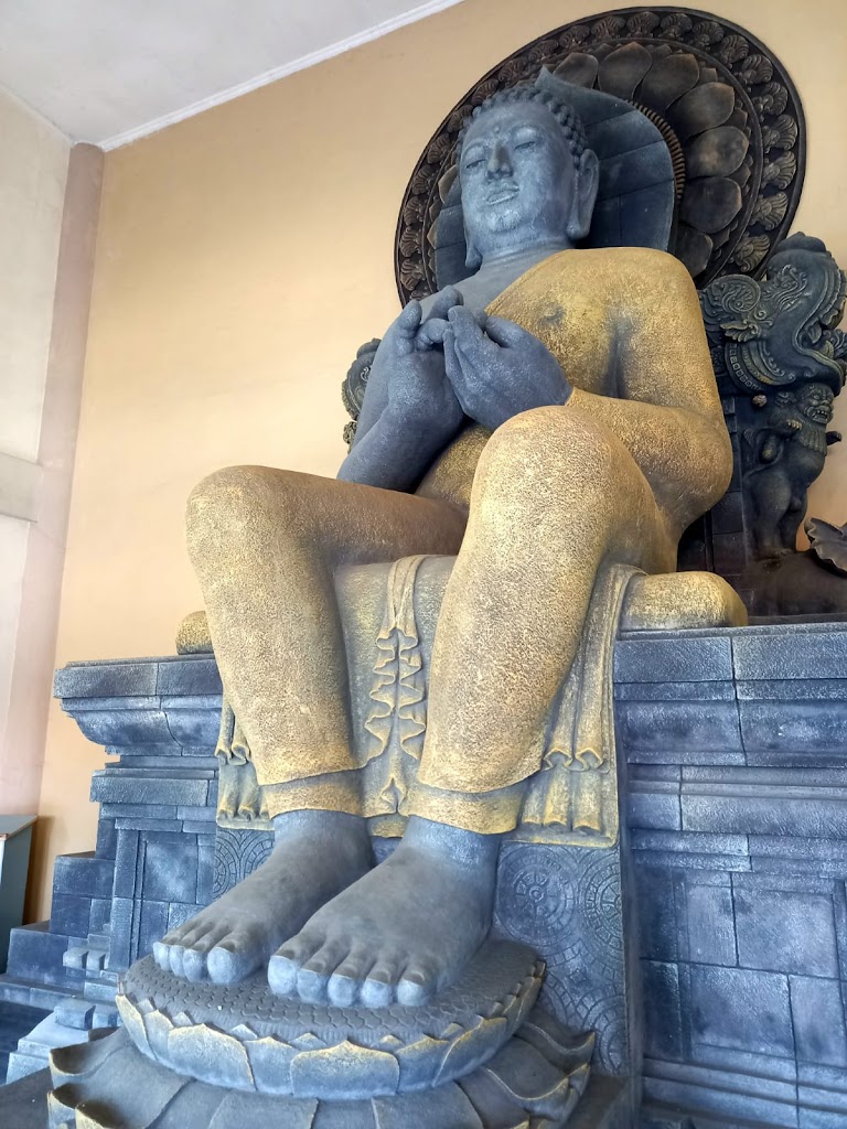 vihara buddha dhamma kutoarjo